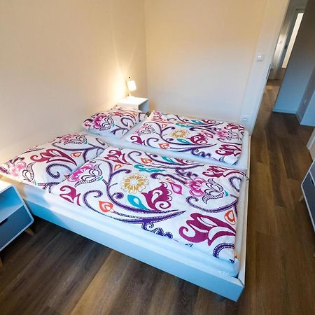 Bein Apartment With Parking Brno Exteriör bild