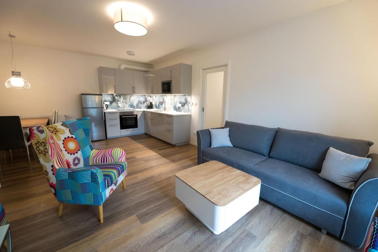 Bein Apartment With Parking Brno Exteriör bild